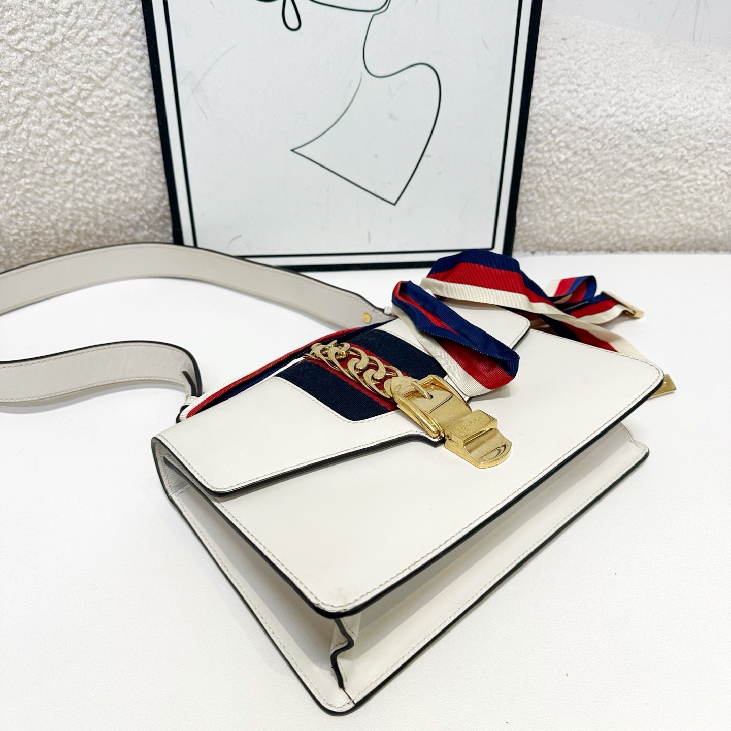 【預訂貨品】Gucci塞爾維亞白色斜孭包