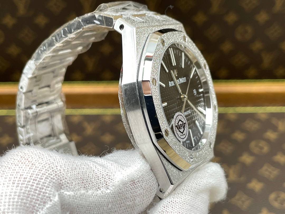 爱彼皇家橡树系列自动机械男士腕表 冰霜金款