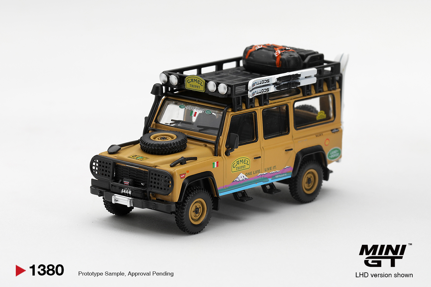 Pre Order - MINI GT ( MGT01380-L ) Land Rover Defender 110 1998 Camel Trophy Tierra del Fuego CT.24 Italy / MINIGT 預訂優惠價 Pre-Order Price: HK$107