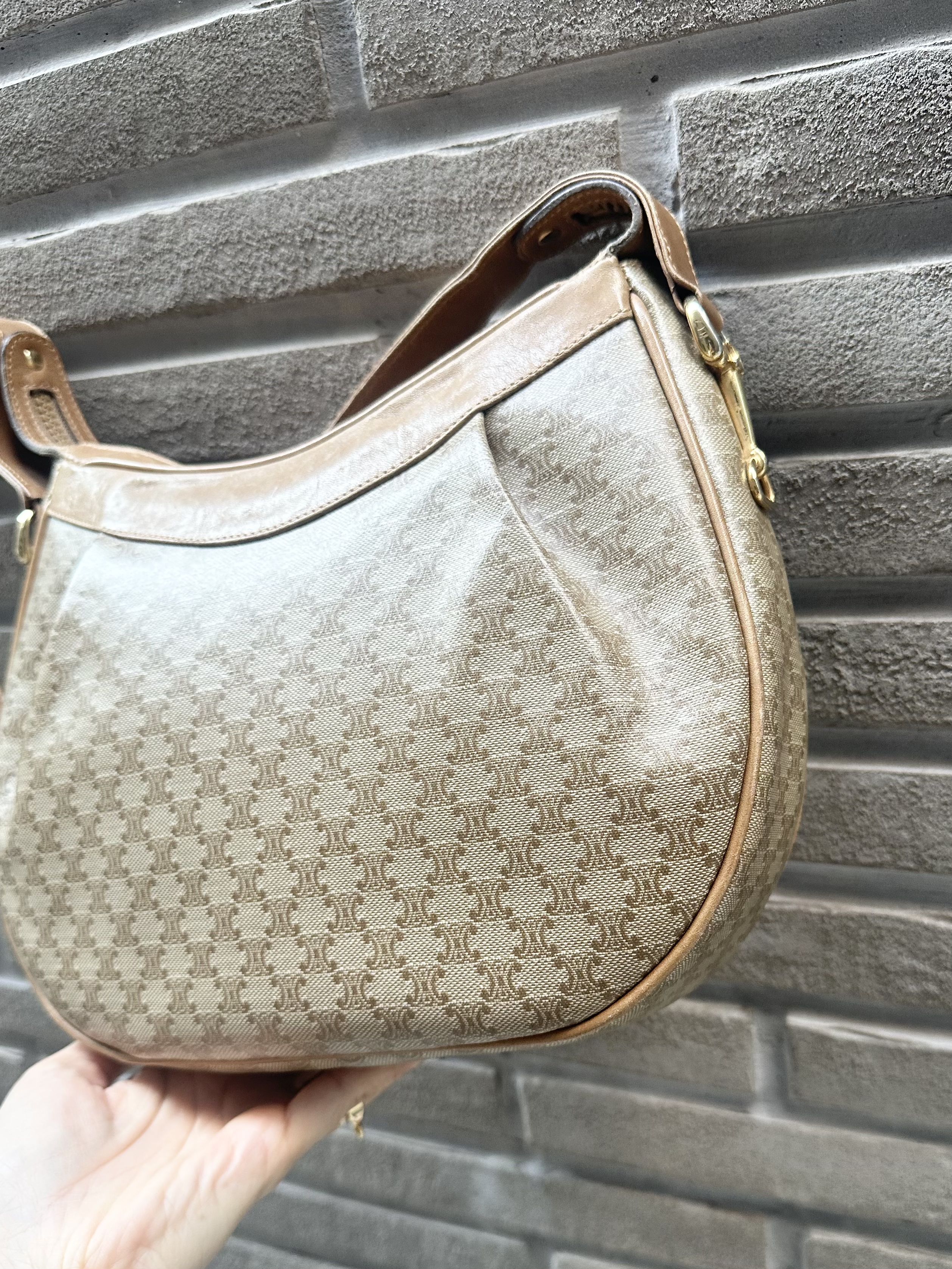 vintage celine beige triomphe macadam crossbody 