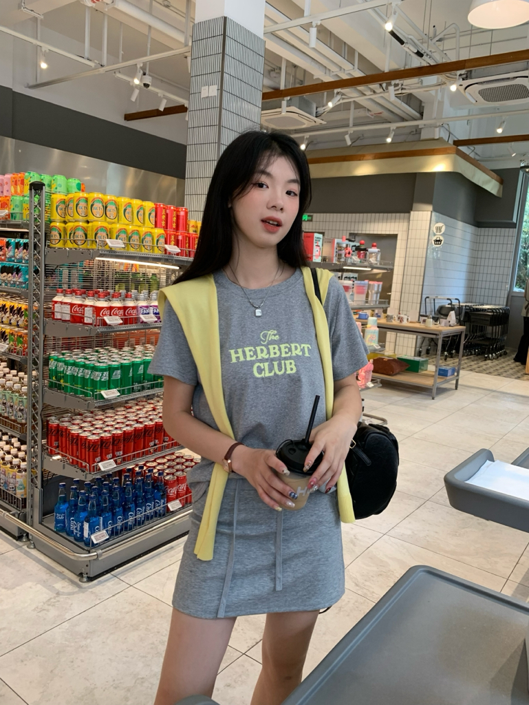 The Herbert Club Letter Embroidery Top+Shawl+Skirt Sets 撞色刺绣字母休闲 3 件套 （3 colours）