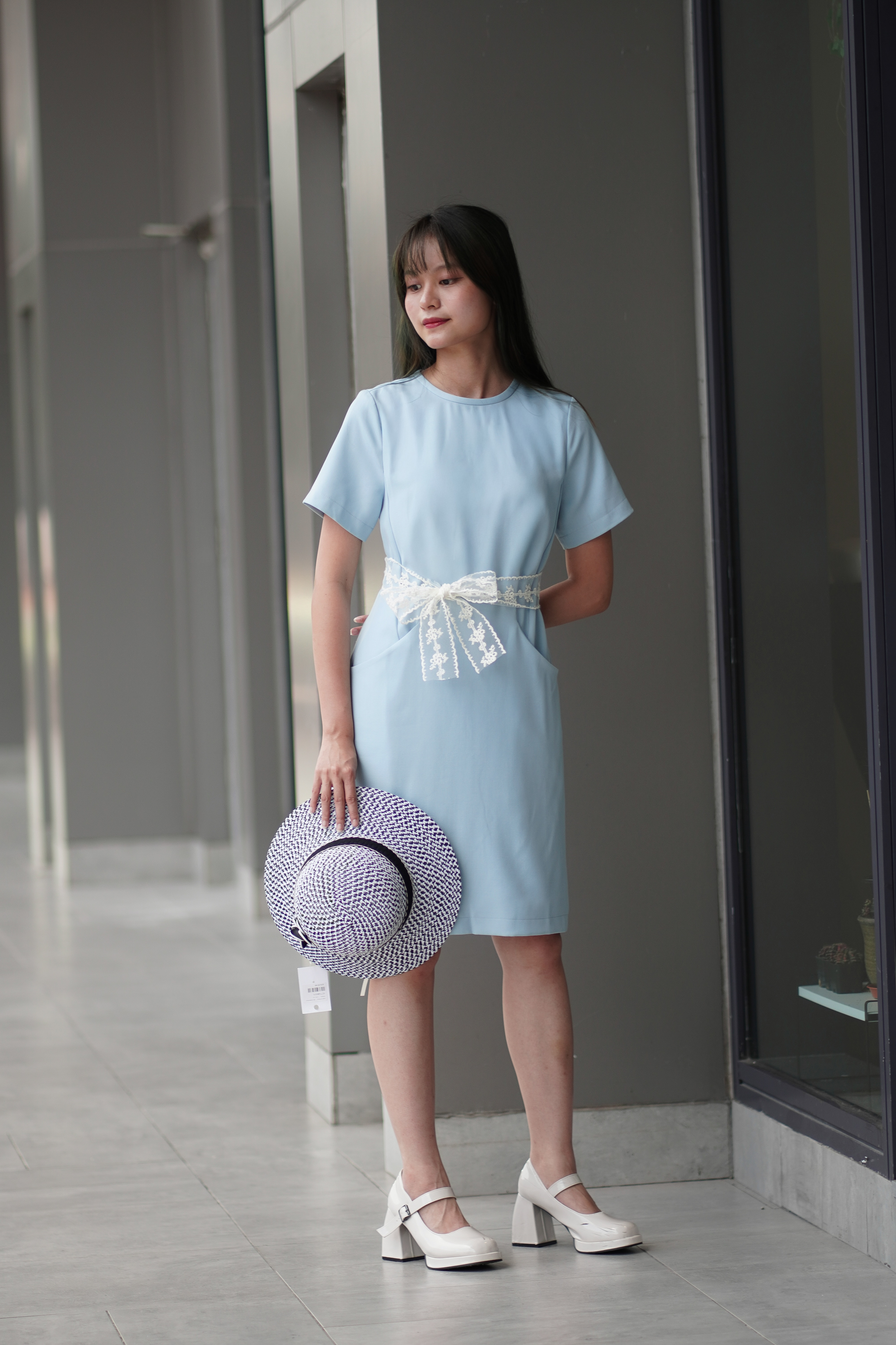 14241194 Structured Pocket Shift Dress