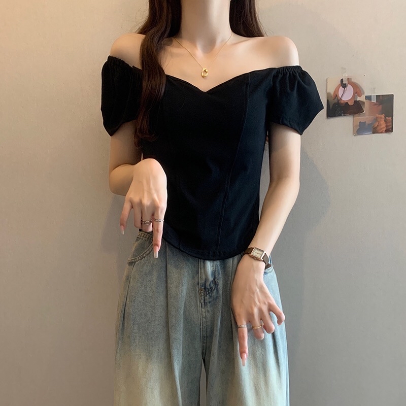 B194(16139) 韩系显瘦桃心领暗鱼骨纹泡泡袖黑上衣 