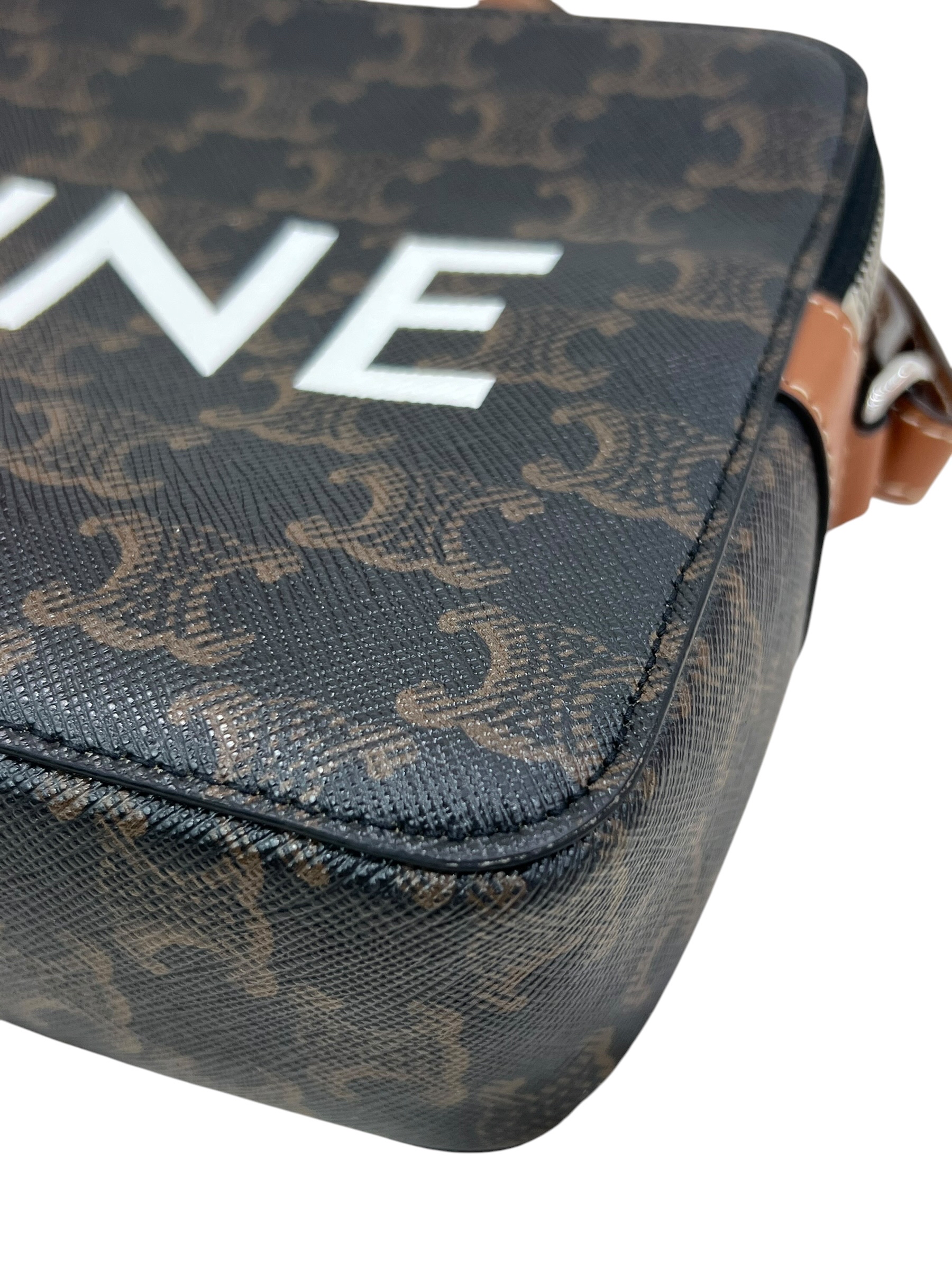 Pre-Owned CELINE Camera Bag / Product Code: 063021