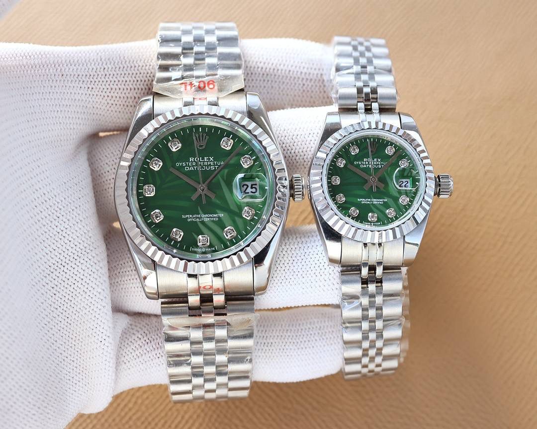 🌟🌟劳力士Rolex日志型系列，情侣对表👫，瑞士机质量100%超强防水夜光蓝宝石玻璃背透设计，搭载原装进口8215全自动机芯,女6T51机芯，直径36mmx10.5mm。女28mm，表里如一 独具匠心！打造市场亲民价格！欢迎订购🔥顶级出品 精品不断🔥