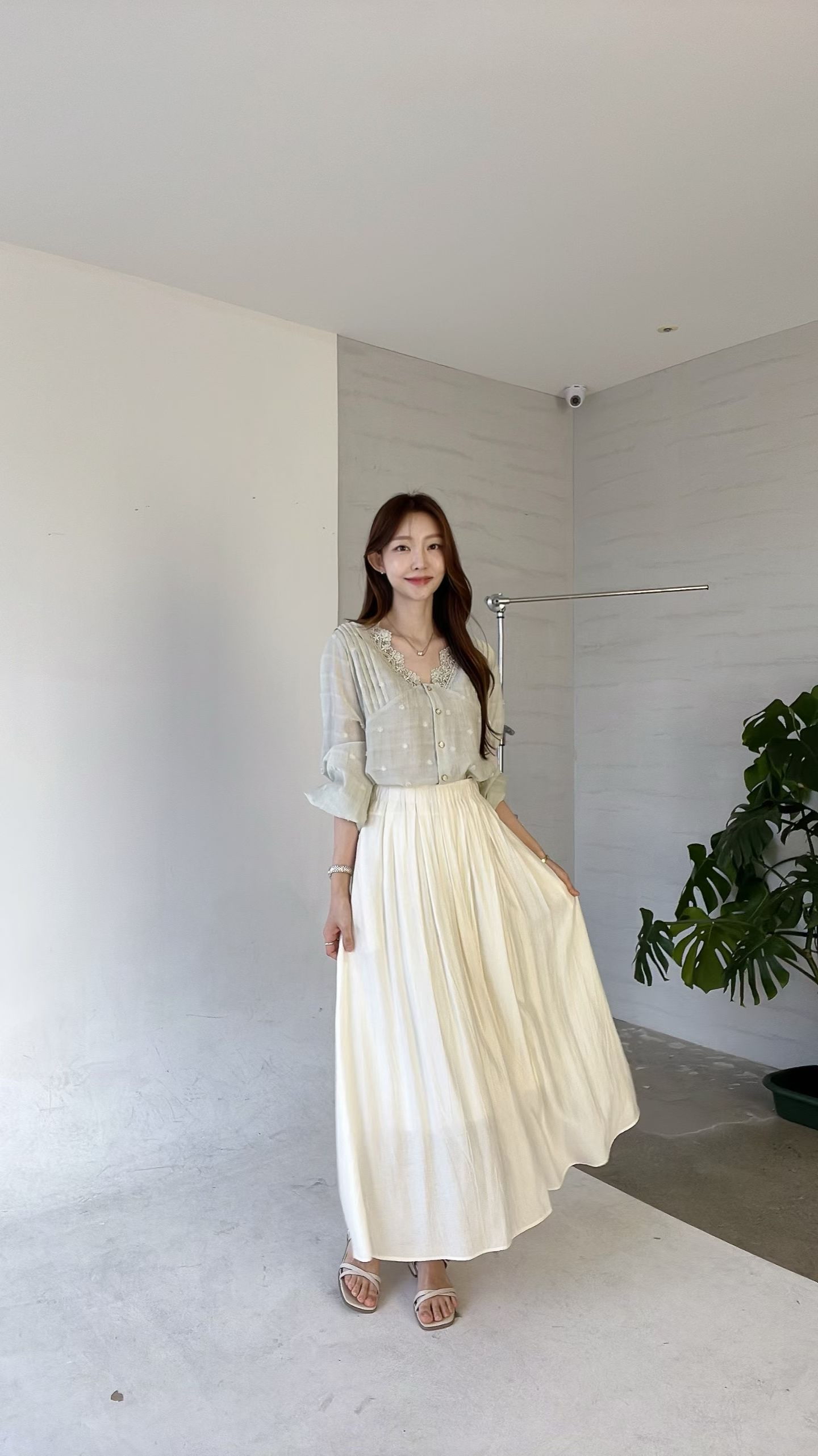 FV05 光澤感百摺SK (米白)