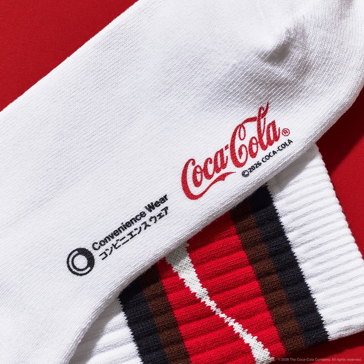 Family Mart X COCA COLA  白襪 （25-28cm)