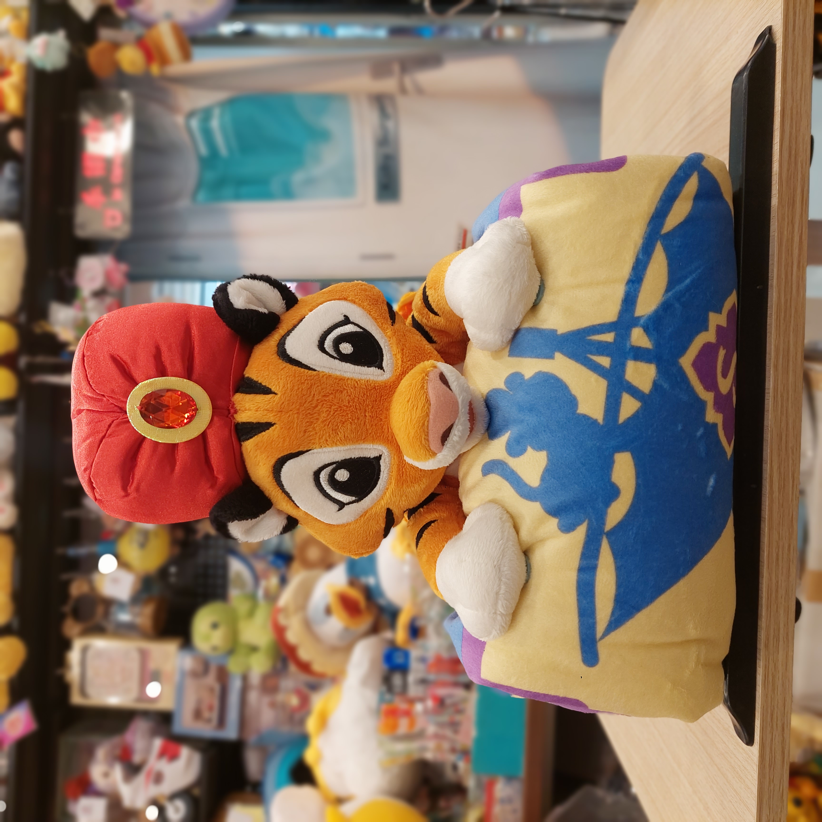 東京廸士尼限定 阿拉丁 Jasmine 苿莉公主 寵物 老虎仔 公仔背囊連 披肩 被仔