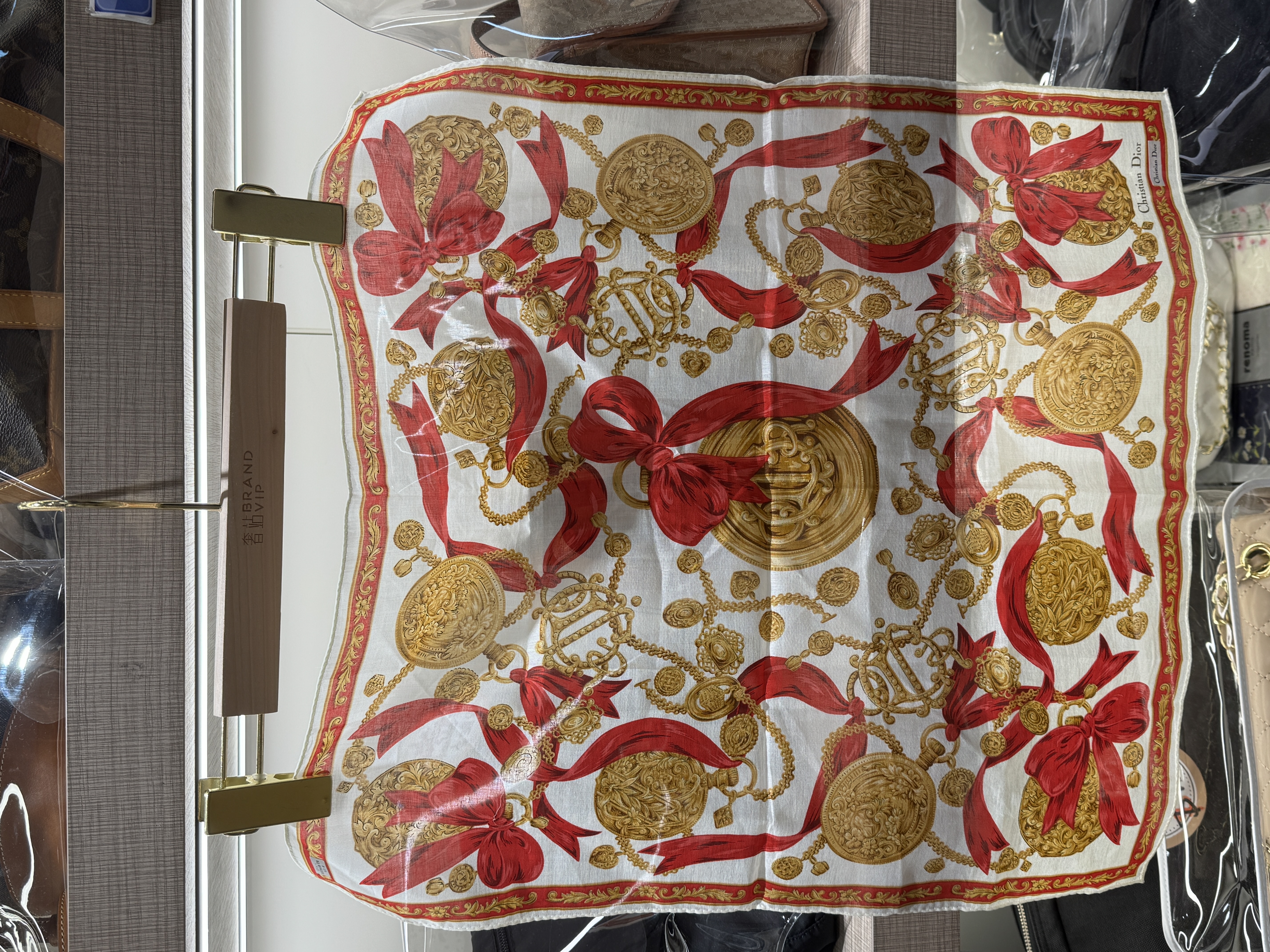 Dior 空姐緞帶絲巾