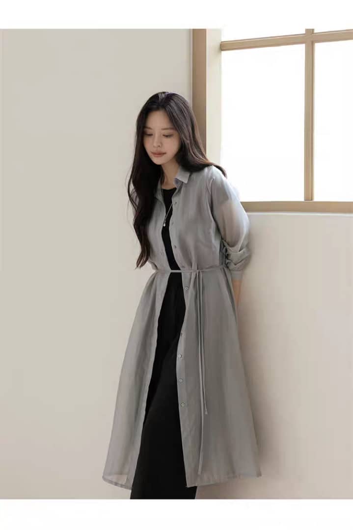 Lightweight Button-Down Long Shirt Jacket with Waist Tie ‖ 轻薄排扣长版衬衫外套附腰带 KR0193301