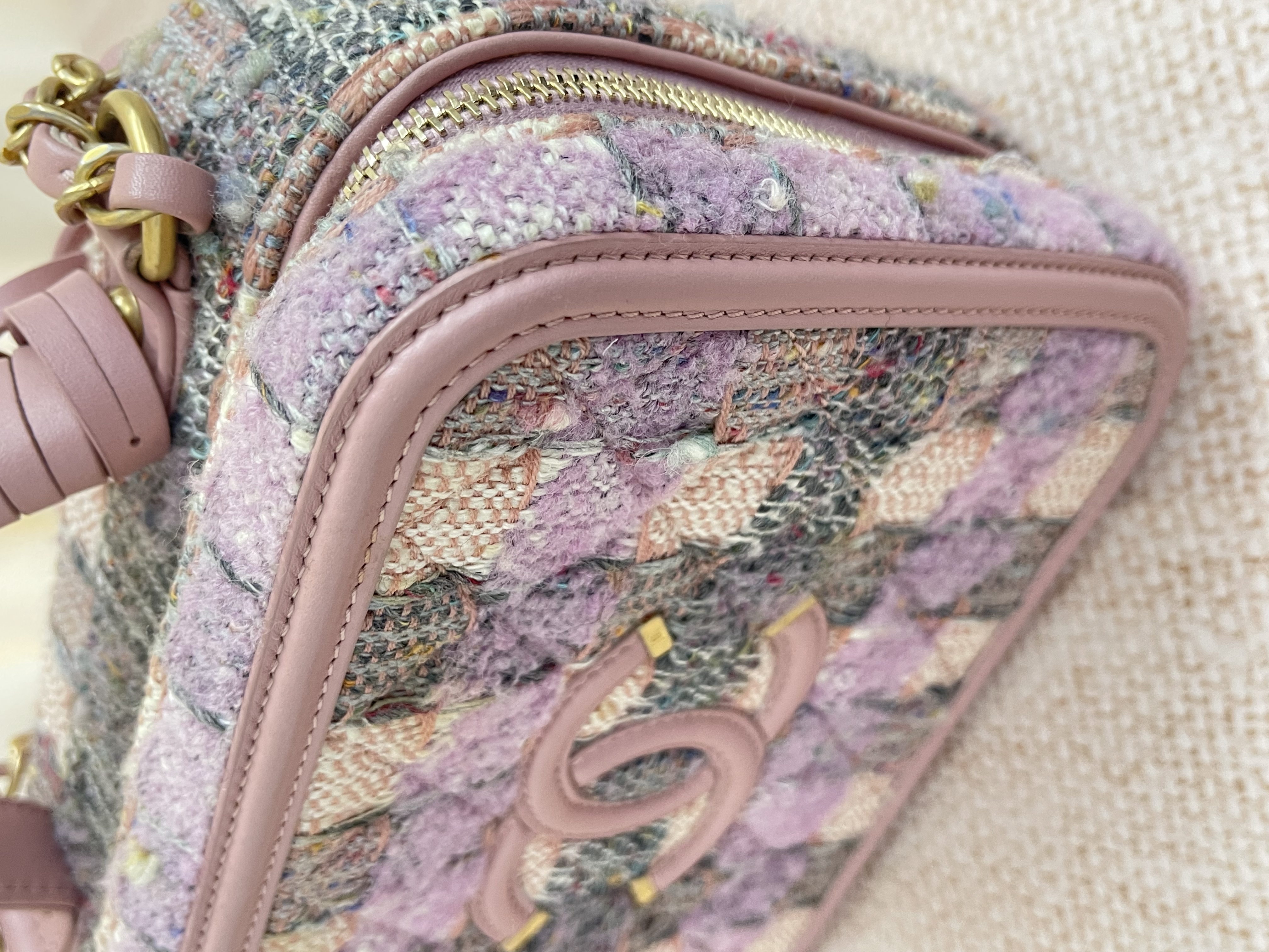 Pre-owned Chanel Tweed CC Filigree Vanity Case/ Product Code: 26042403