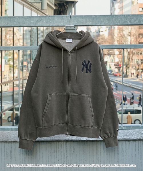 日本直送 特價優惠MLB MLB/美國職棒大聯盟 定製徽章刺繡顏料加工大剪影內側起毛雙拉鍊連帽衫 