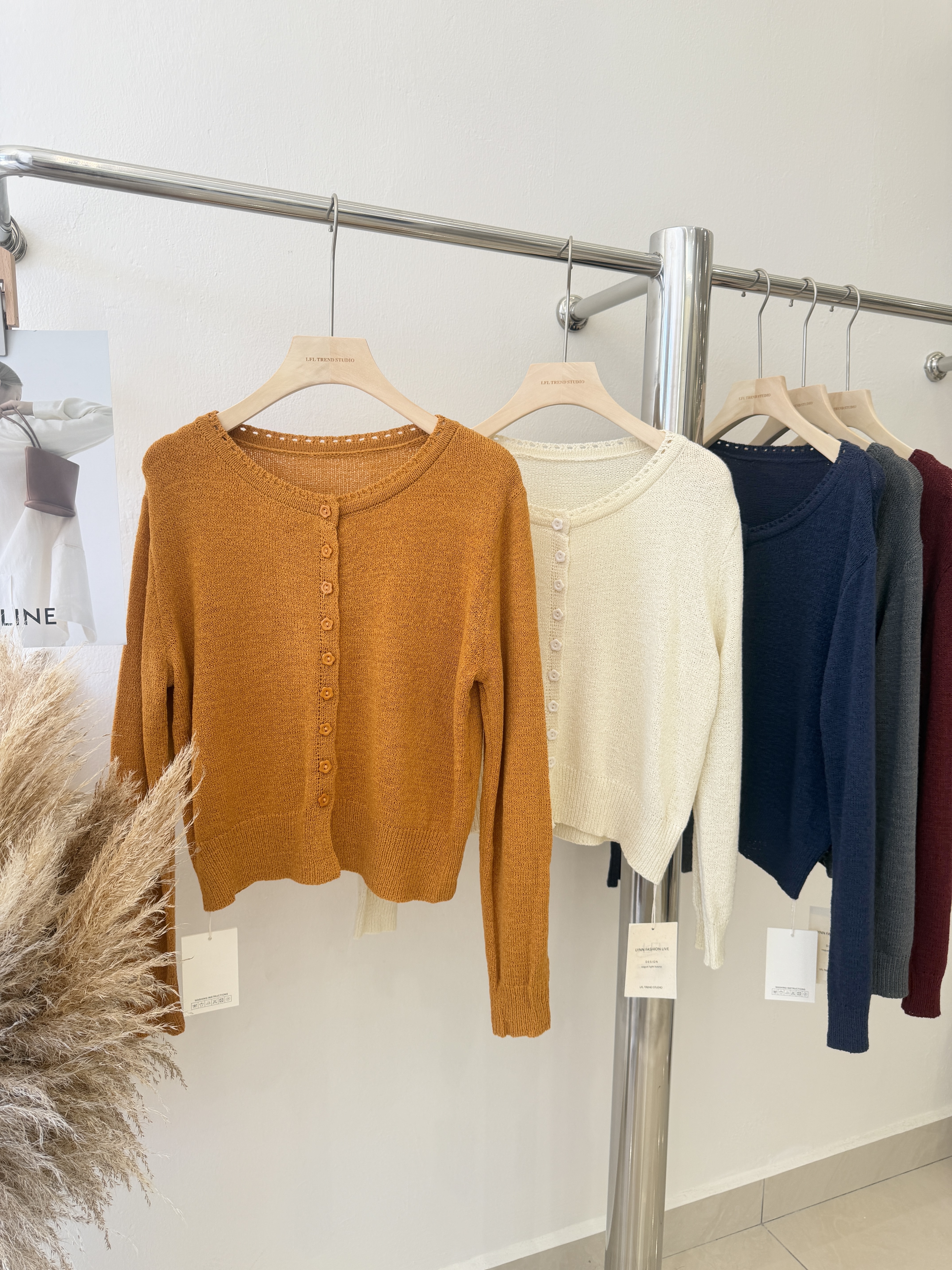 6737 韩版花朵纽扣针织长袖