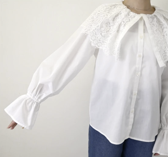 蕾絲領口糖果袖襯衫 - 2026 流行穿搭  長䄂襯衫 春夏時尚穿搭 柔軟舒適 優雅日常 易於配搭 日本直送   #JP-I-260026