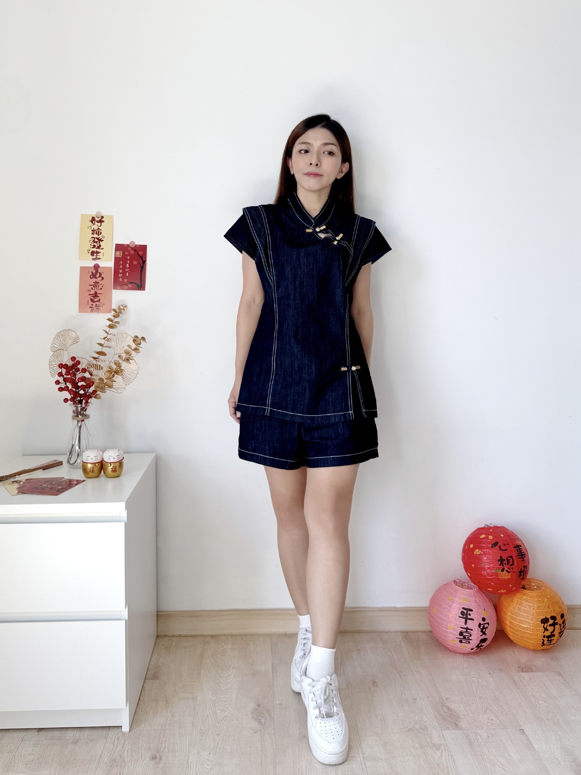 Ru Yi Oriental Denim Set “如.意” 新中式盘扣设计牛仔上衣+短裤套装 (2 Colours)