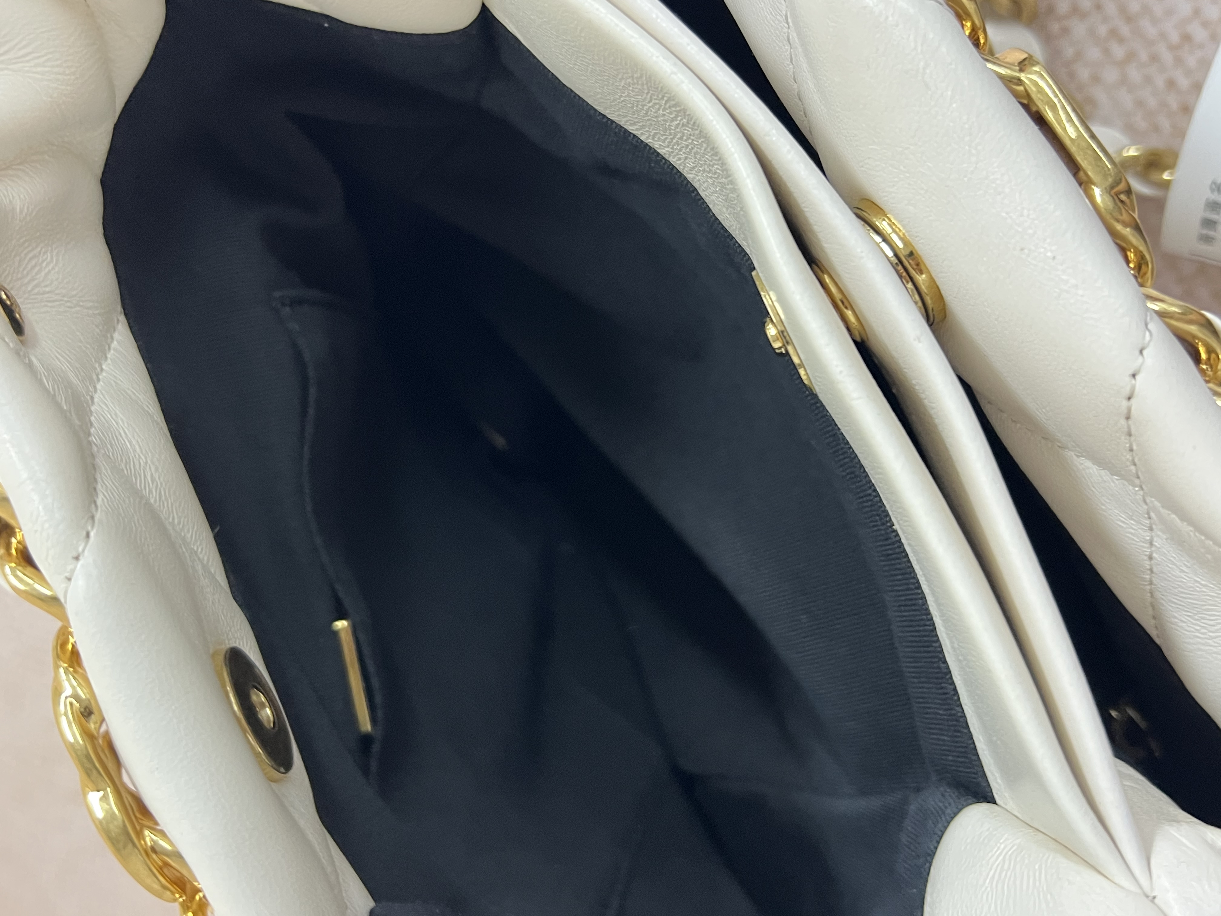 Pre-owned Chanel Shopping Bag/ Product Code: 26030210