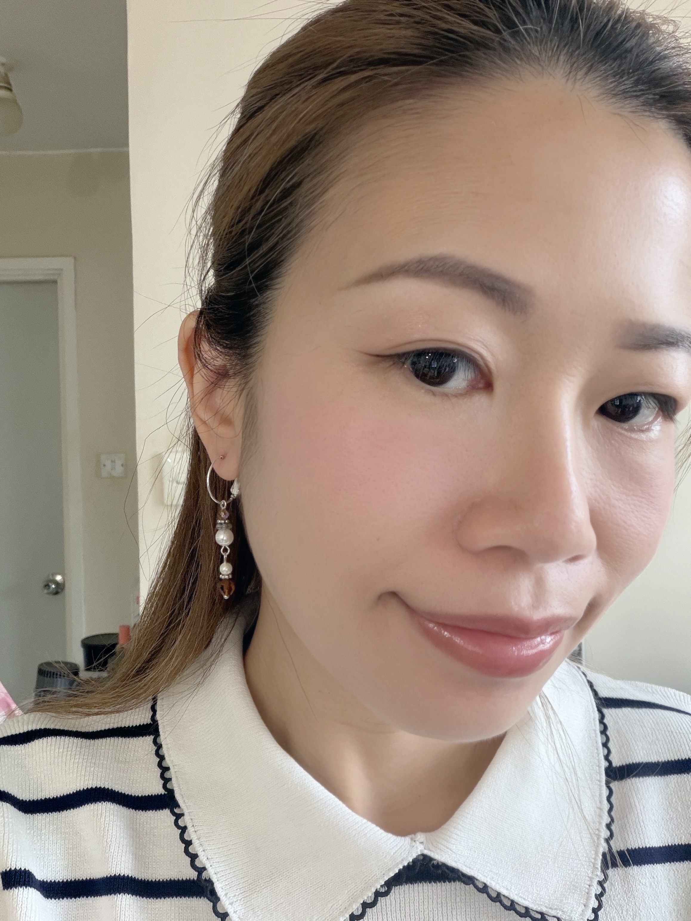 復古款水晶勾款耳環/棕色x銀色