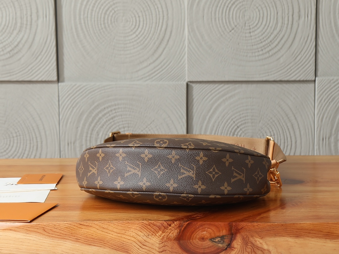 LV Louis Vuitton Looping Monogram