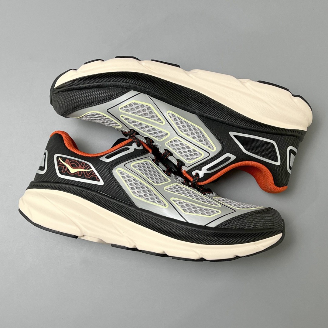 HOKA ONE ONE Clifton One9