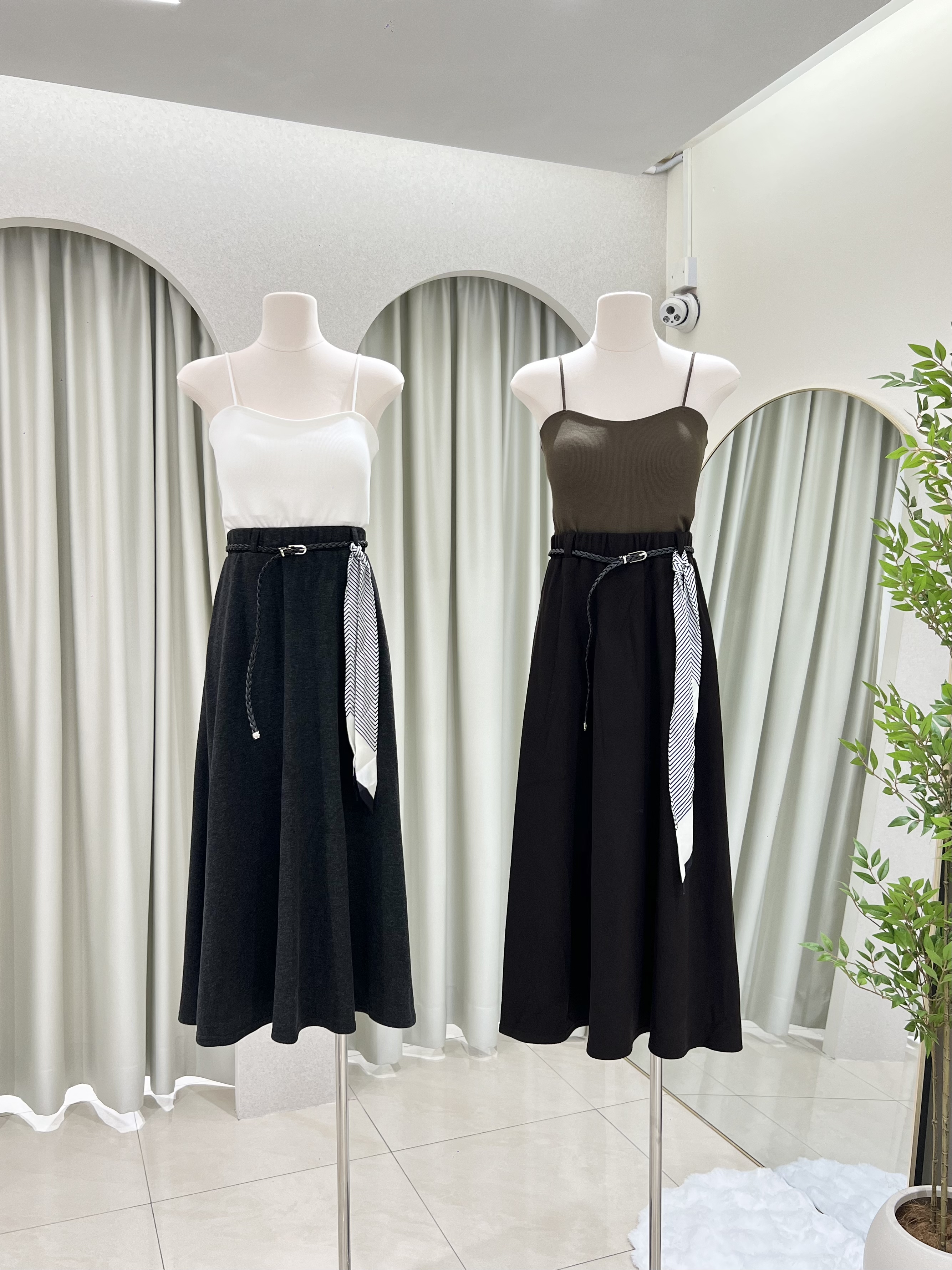 6892 韩系设计感丝巾腰带半身裙