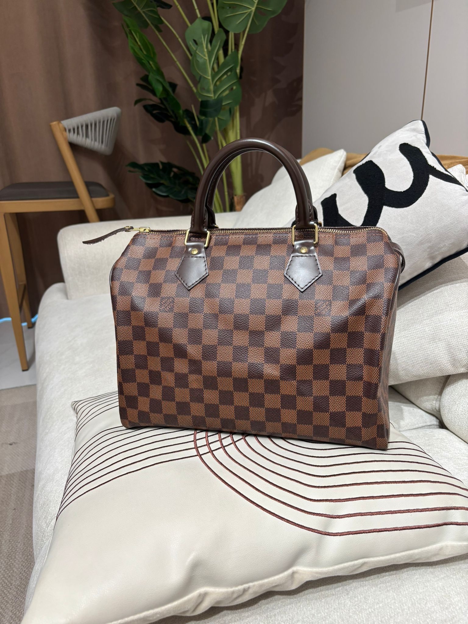Lv speedy 30 100%Authentic,98%new ✅Key Lock ✅塵袋