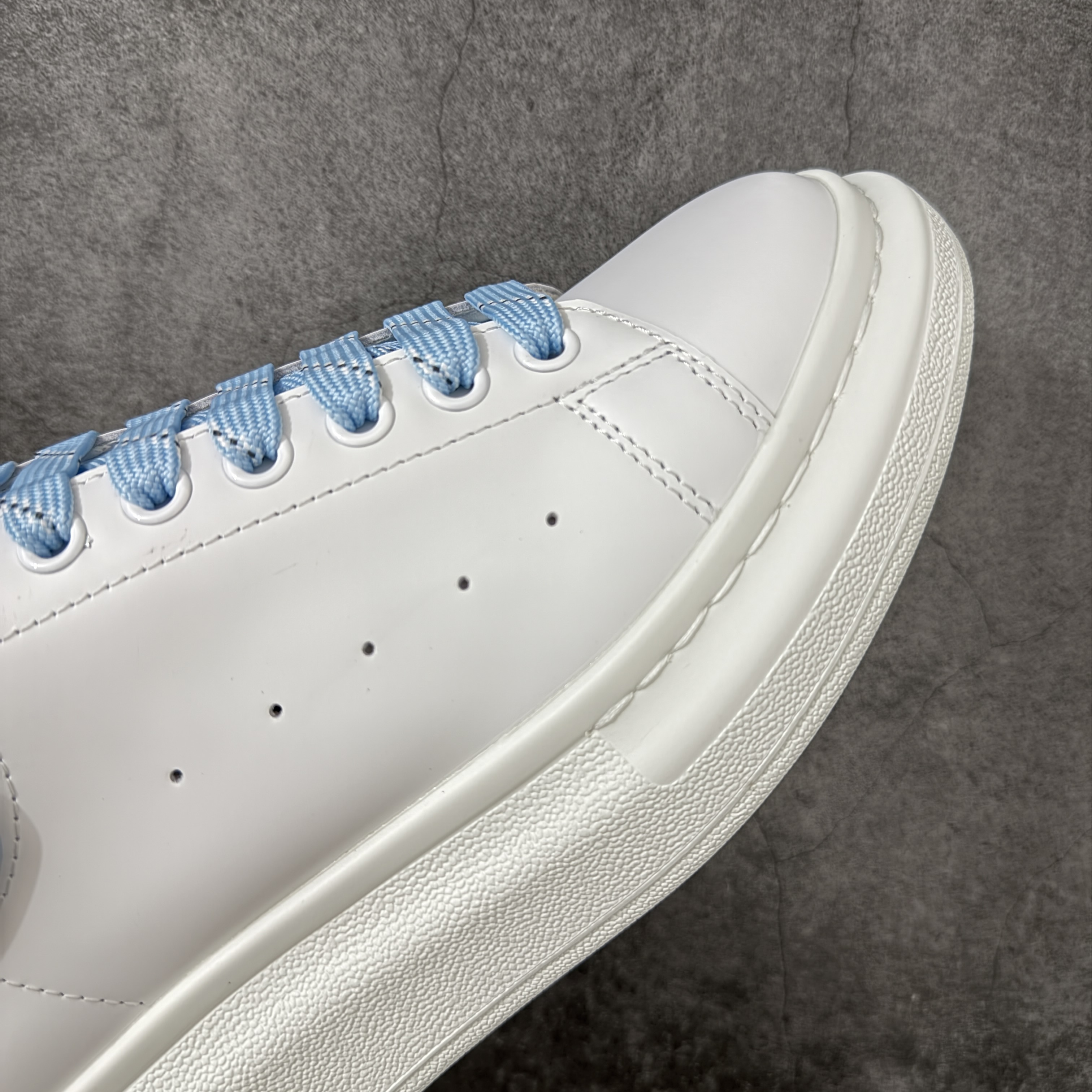 Alexander McQueen Oversized Sneaker