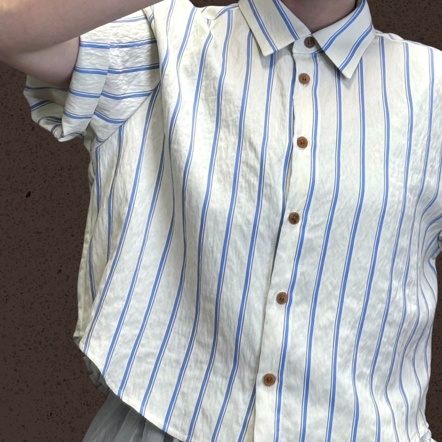 221140 條子恤衫