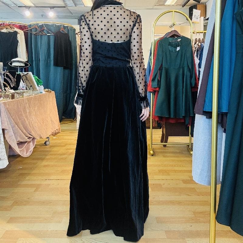 Vintage 1980s Gothic Style Polka Dot Lace x Velvet Evening Gown with Pockets (MT2571)