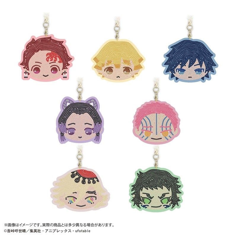 『預售中』鬼滅之刃閃珠鎖匙扣掛飾(隨機)