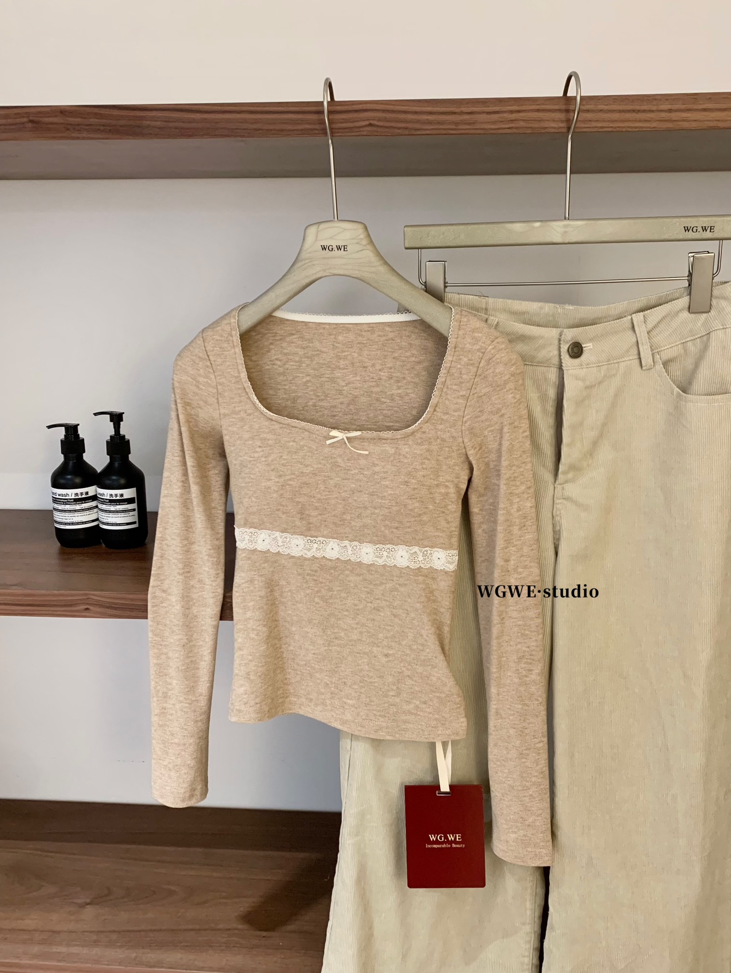 1714 BALLETCORE LACE SCOOP TOP 芭蕾风蕾丝U领上衣