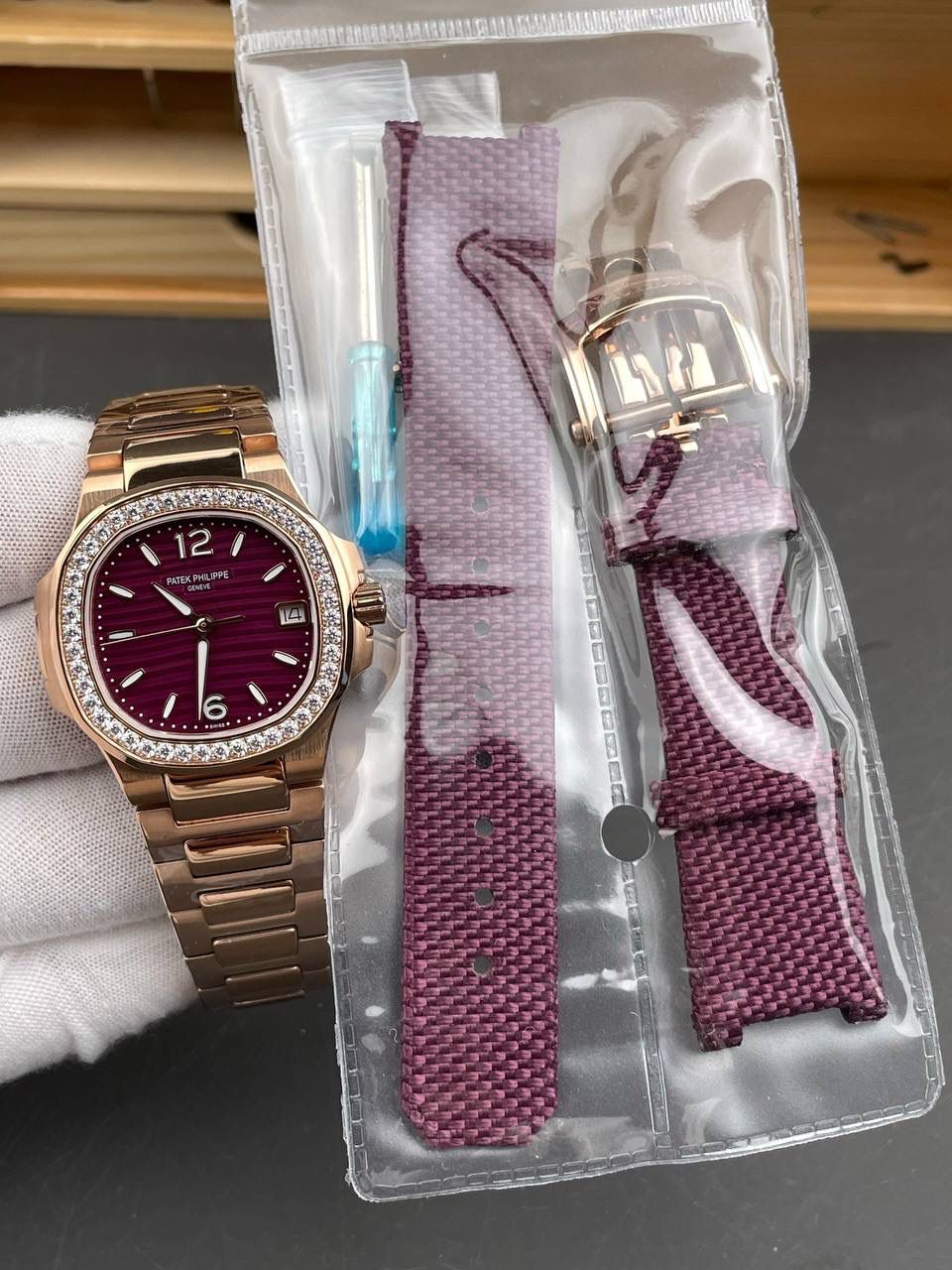 🌐百达鹦鹉螺7010女表 玫金钻圈紫盘/32mm/石英机🌐