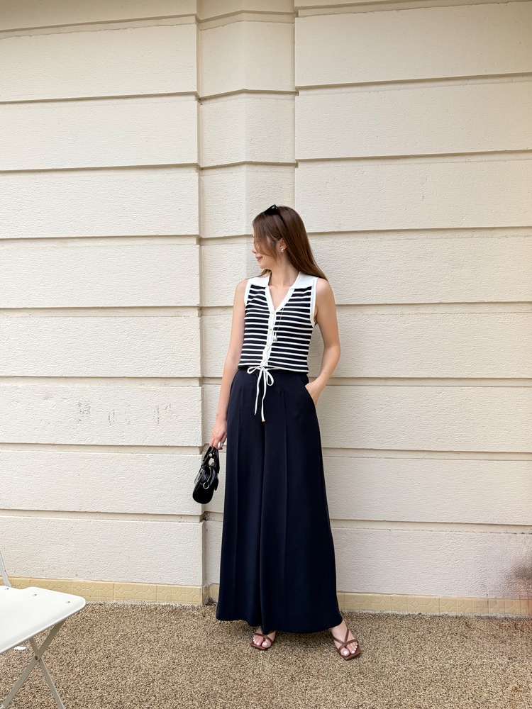 The Effortless Stripe Vest (White)