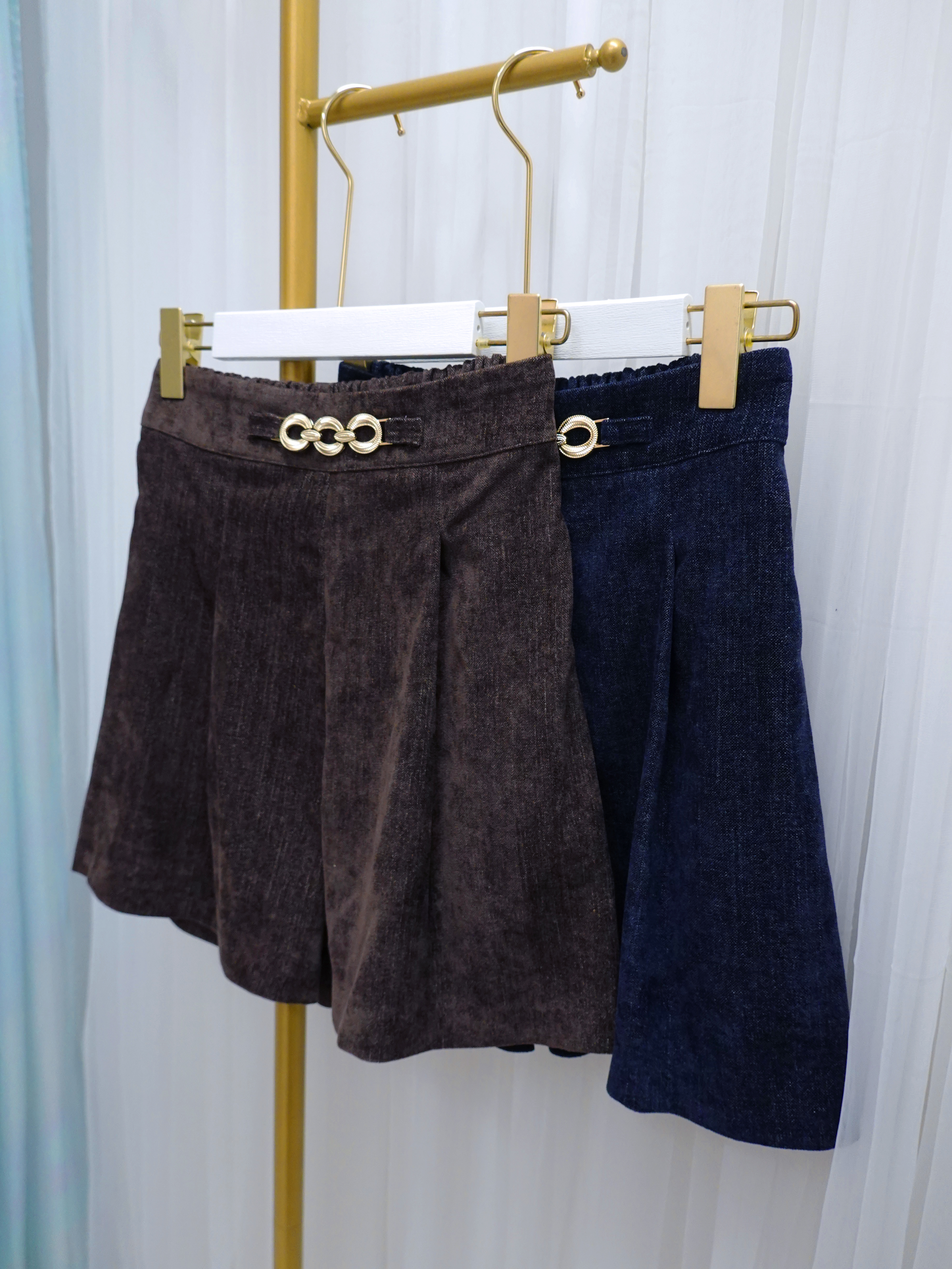 BOT14_12A 馬鞍金扣燈芯絨感PT (2色)