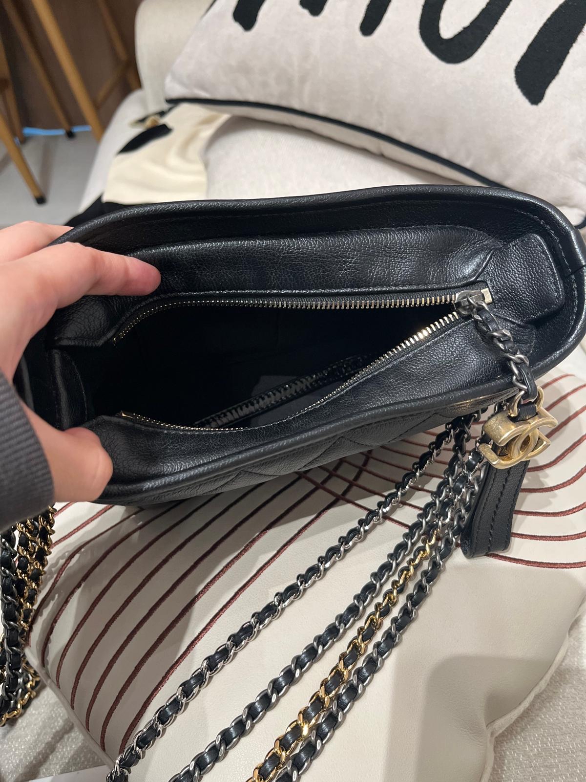 Chanel Gabriella hobo small, 100%Authentic, 98%new, ✅專門店收據 ✅Card✅Dust bag✅Box