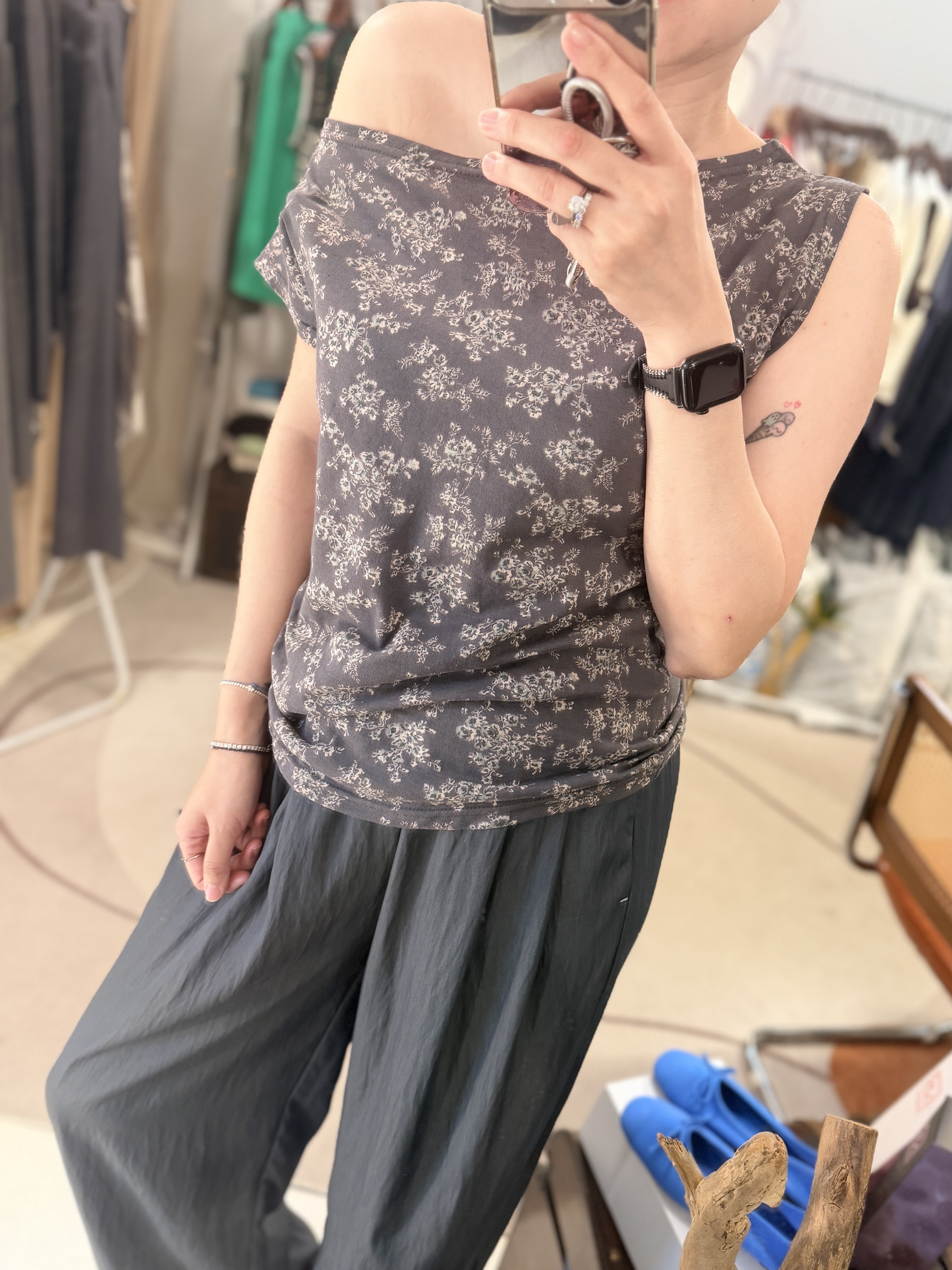Vintage patterns tee