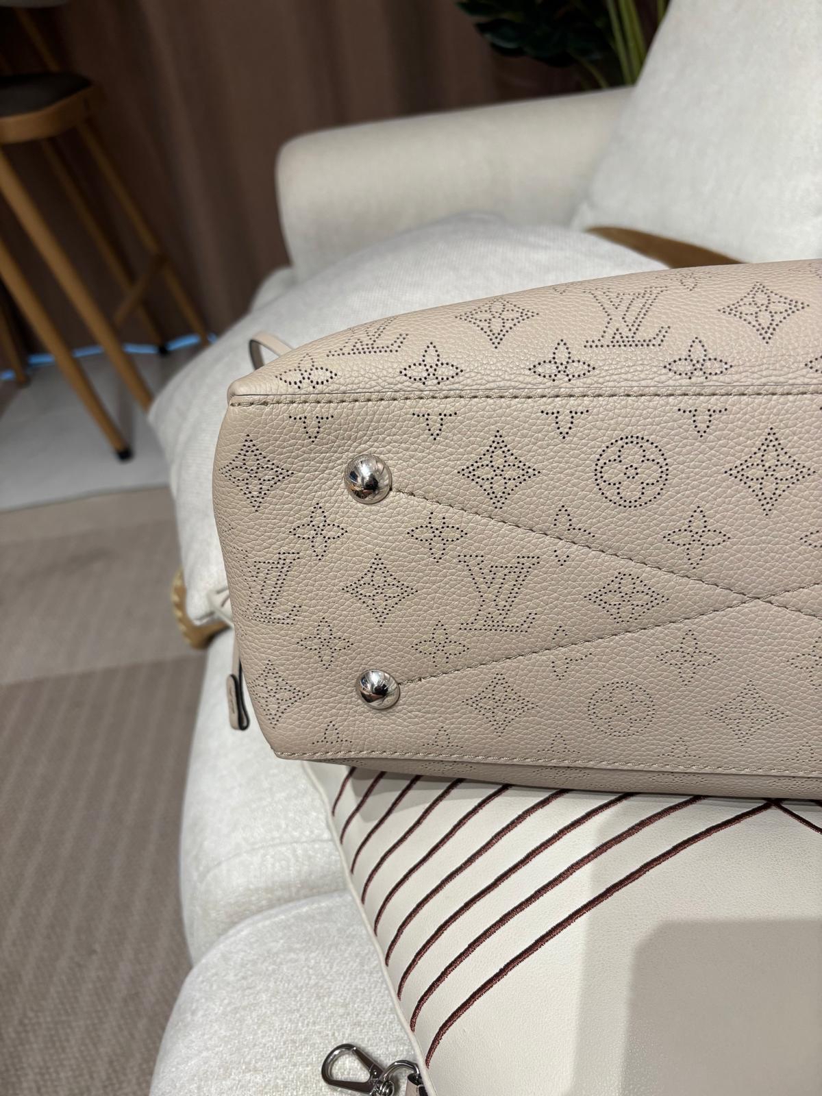 LV bella Tote Calfskin 2way bag 100%Authentic, 99%New ✅Dust bag