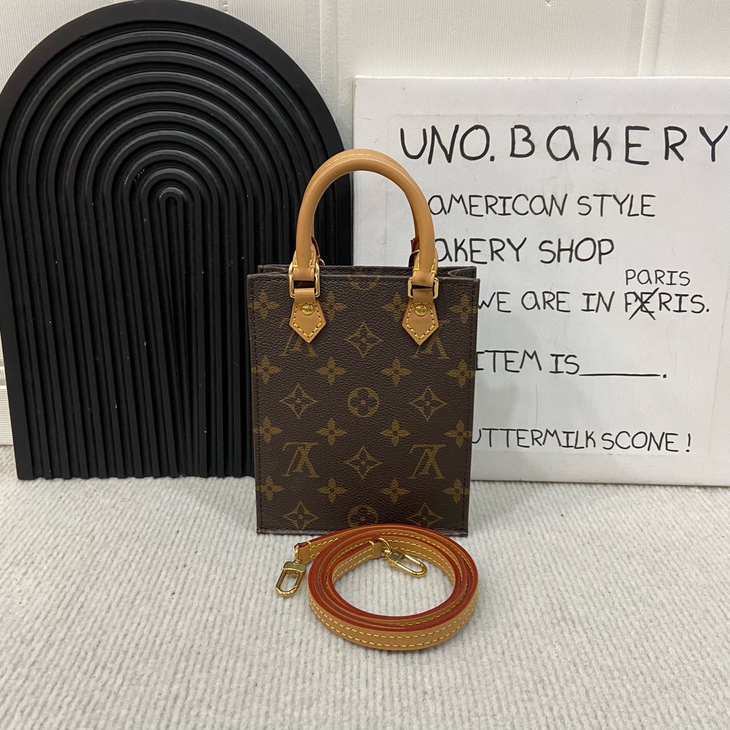 【預訂貨品】Lv老花琴譜mini tote 💳芯片款 