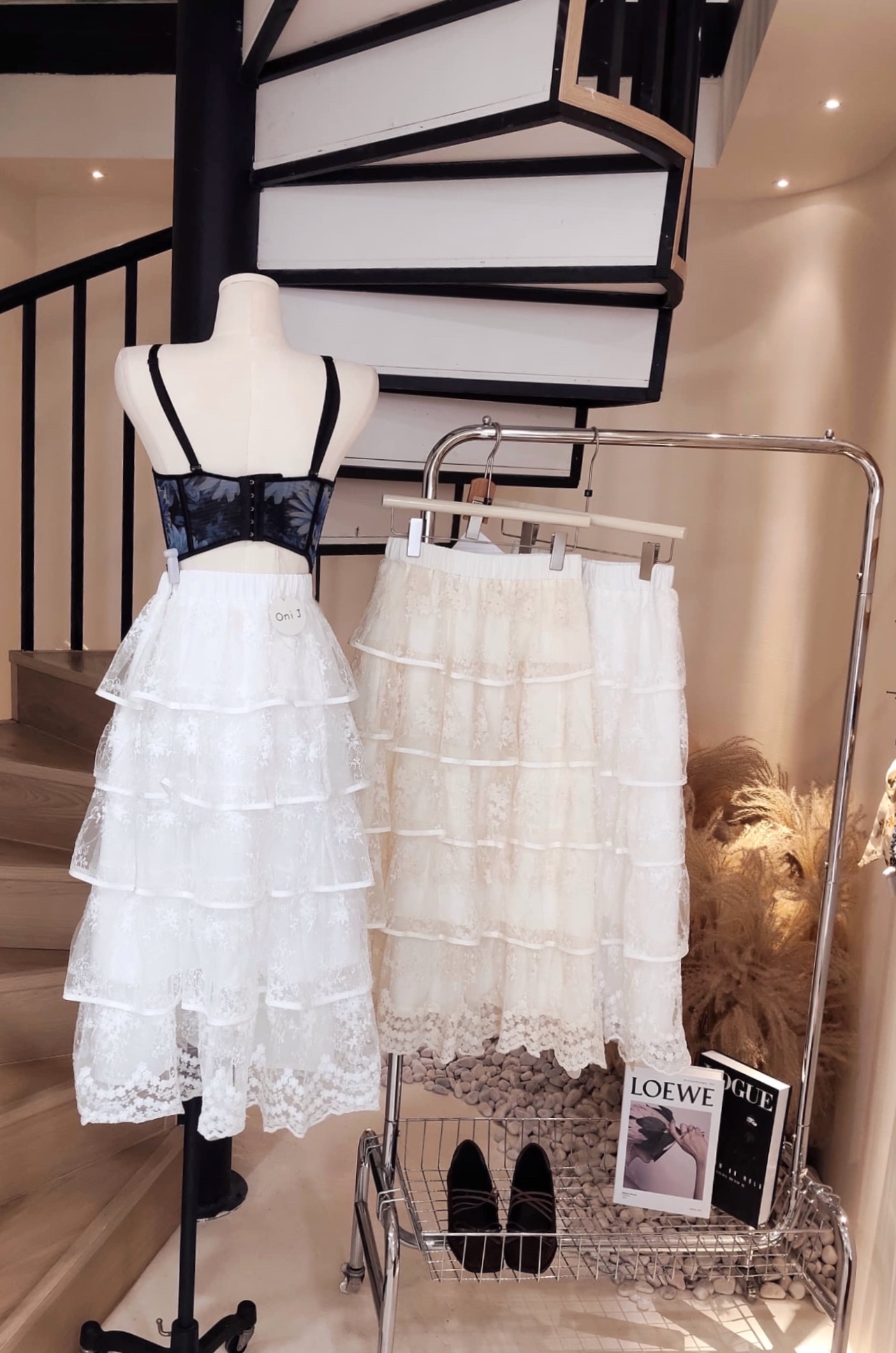 7731重工蕾丝蛋糕长裙