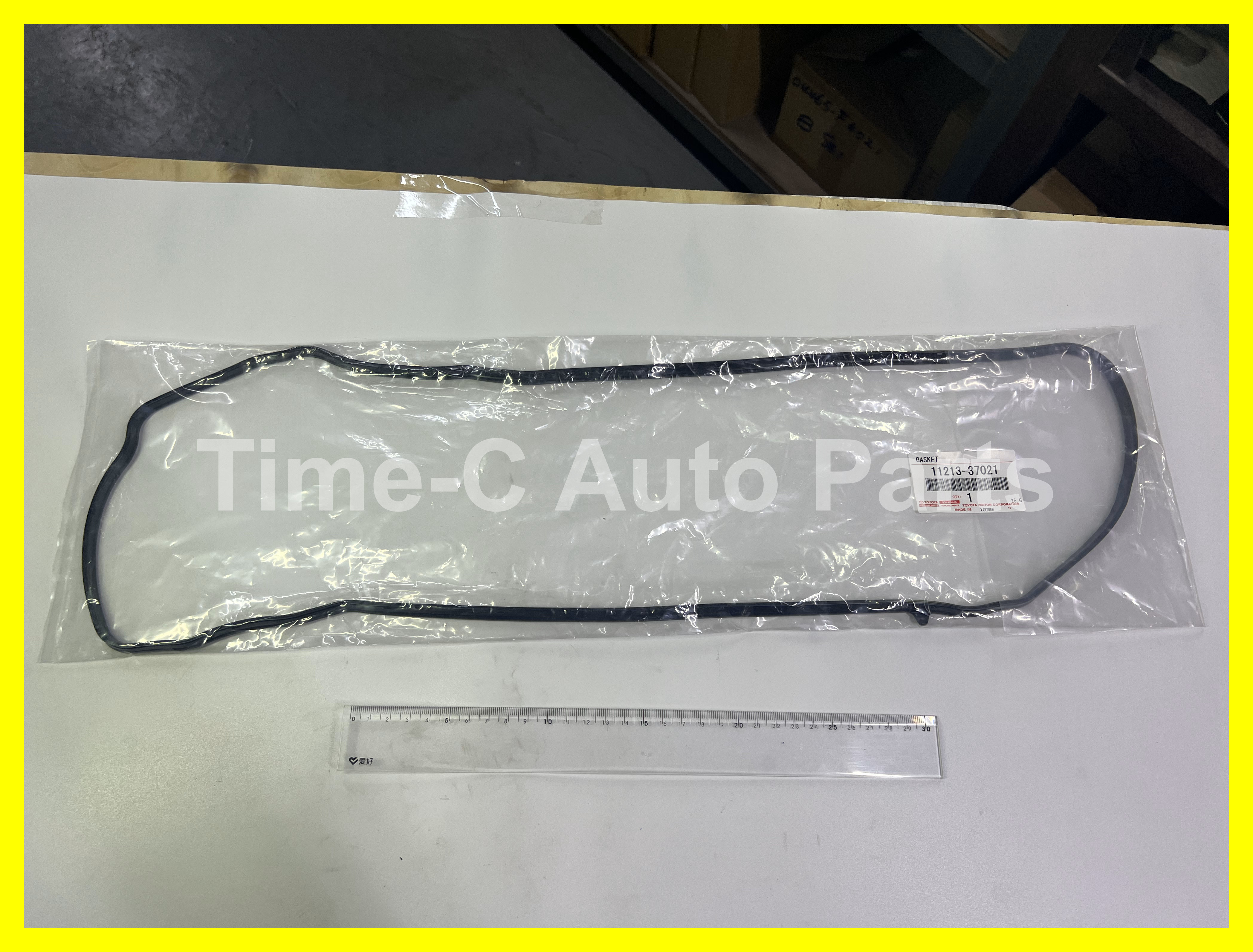 哇奴蓋膠邊 11213-37021 - Toyota Noah Voxy 70系