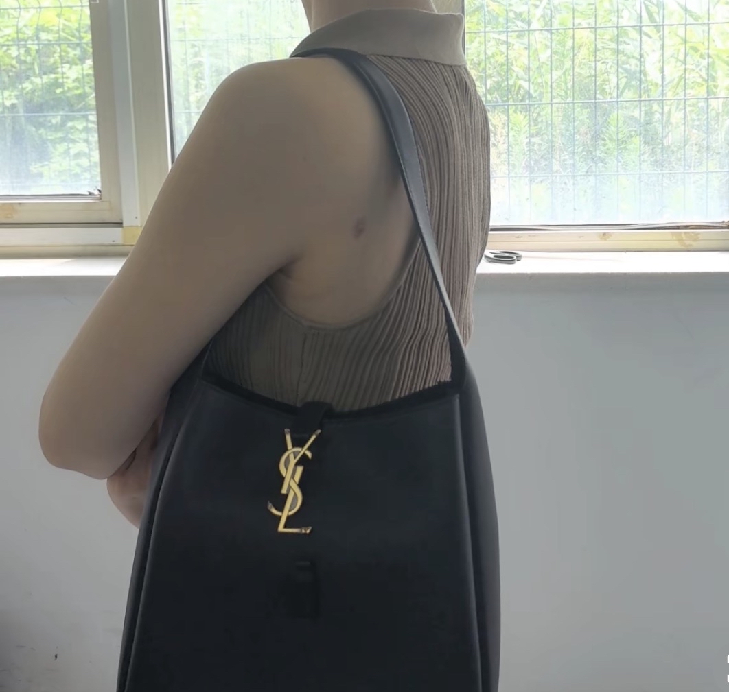 YSL  Le 5 À 7 Supple 牛皮單肩包 大容量 Rose代言🖤