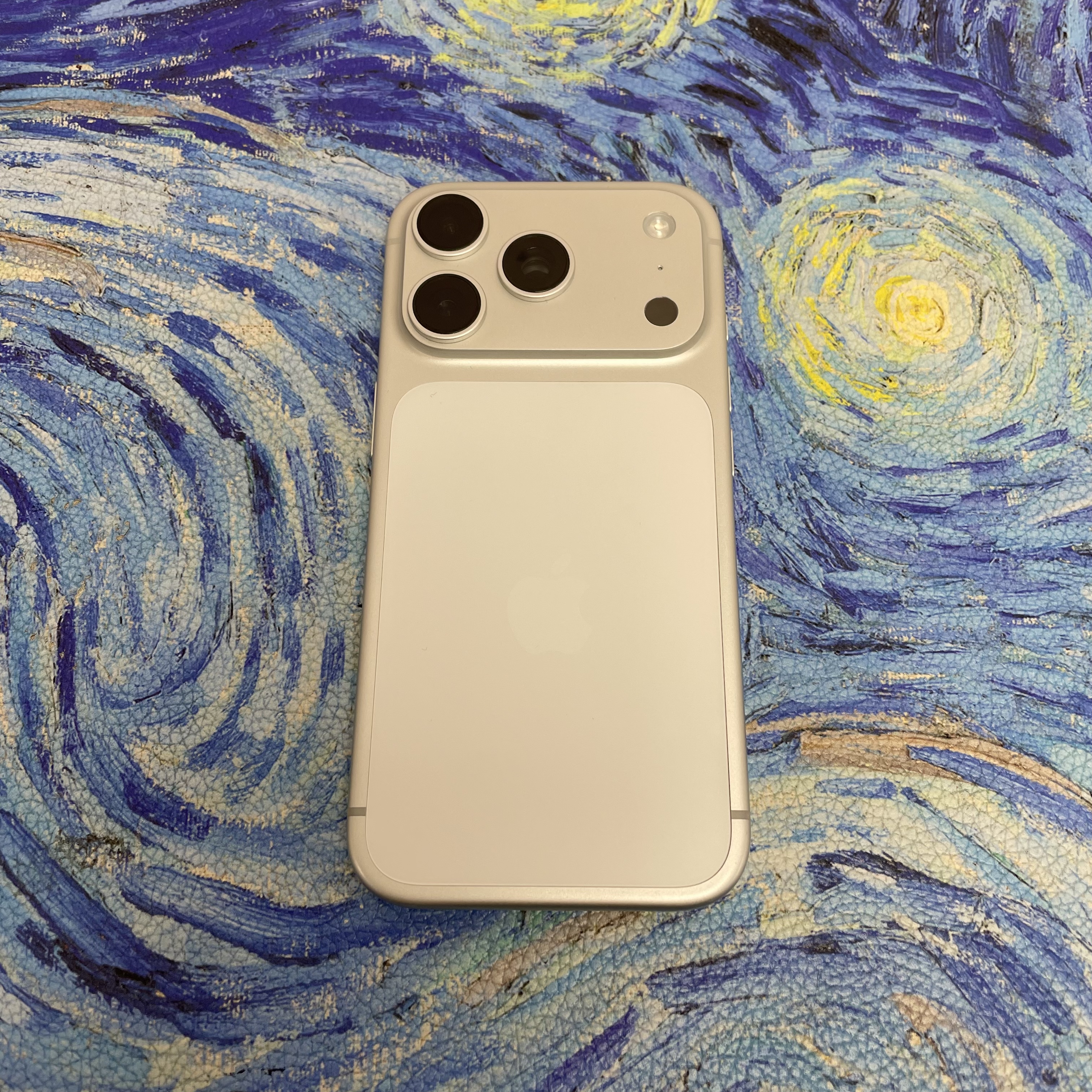 *5805 17 Pro 勁靚機 512GB 電100 白色 white