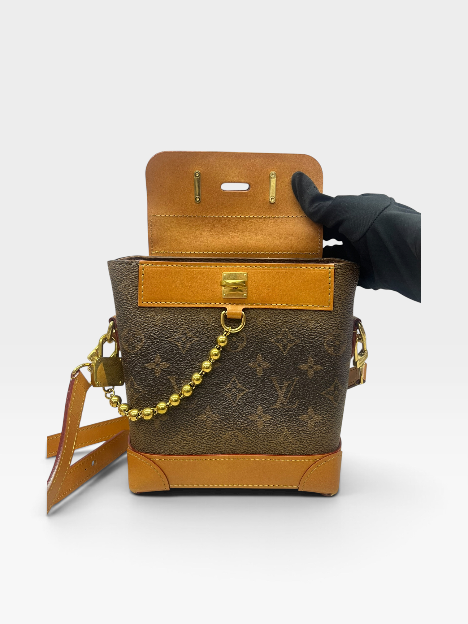 Pre-Owned LV Steamer 15 Monogram Dust / Product Code: 090307