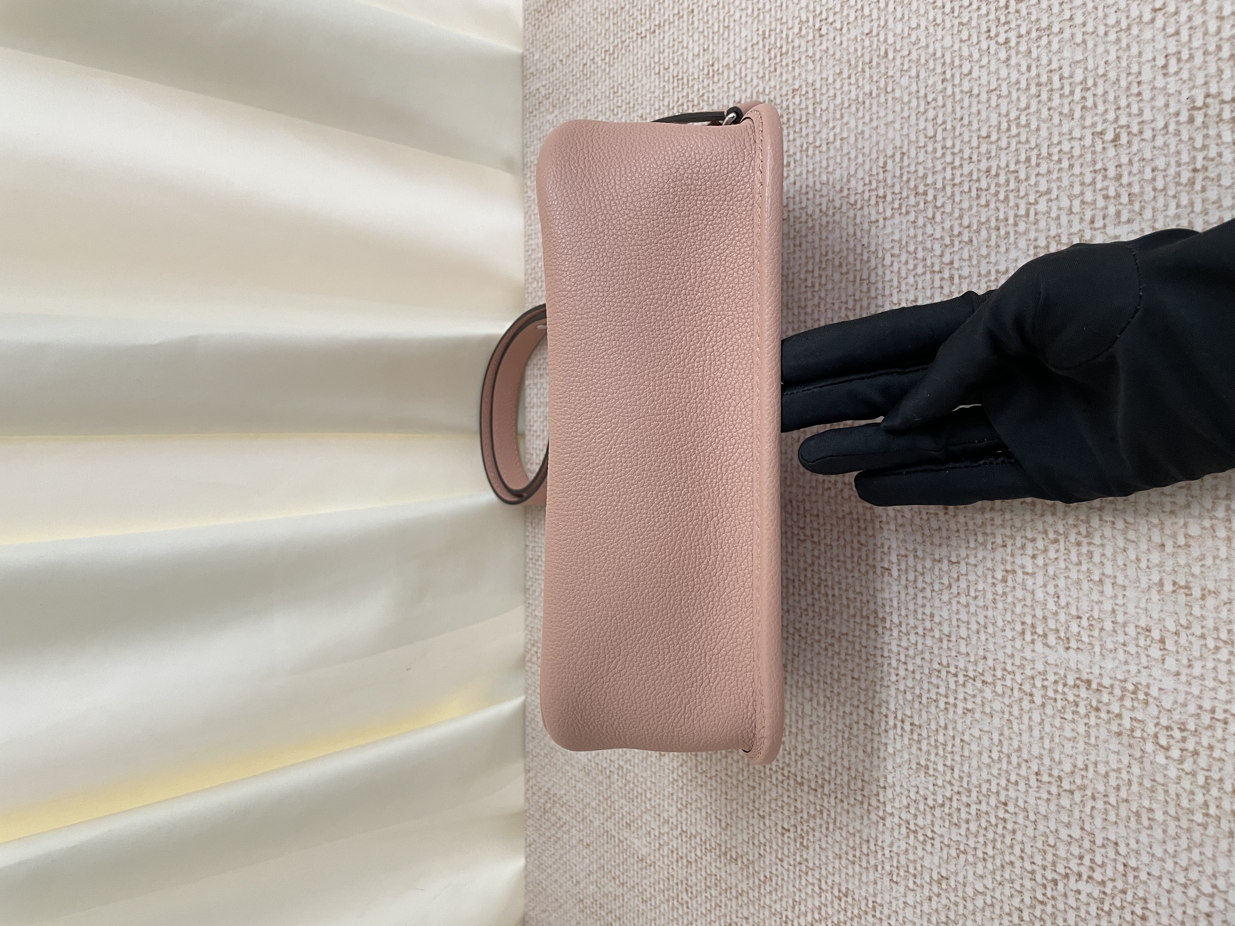 Pre-owned Louis Vuitton Buci / Product Code: 26043003