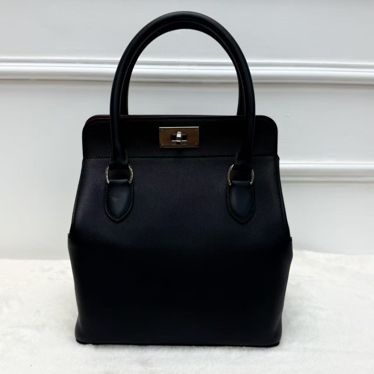 Hermes愛馬仕 牛奶盒子ToolBox20 肩帶款斜挎包