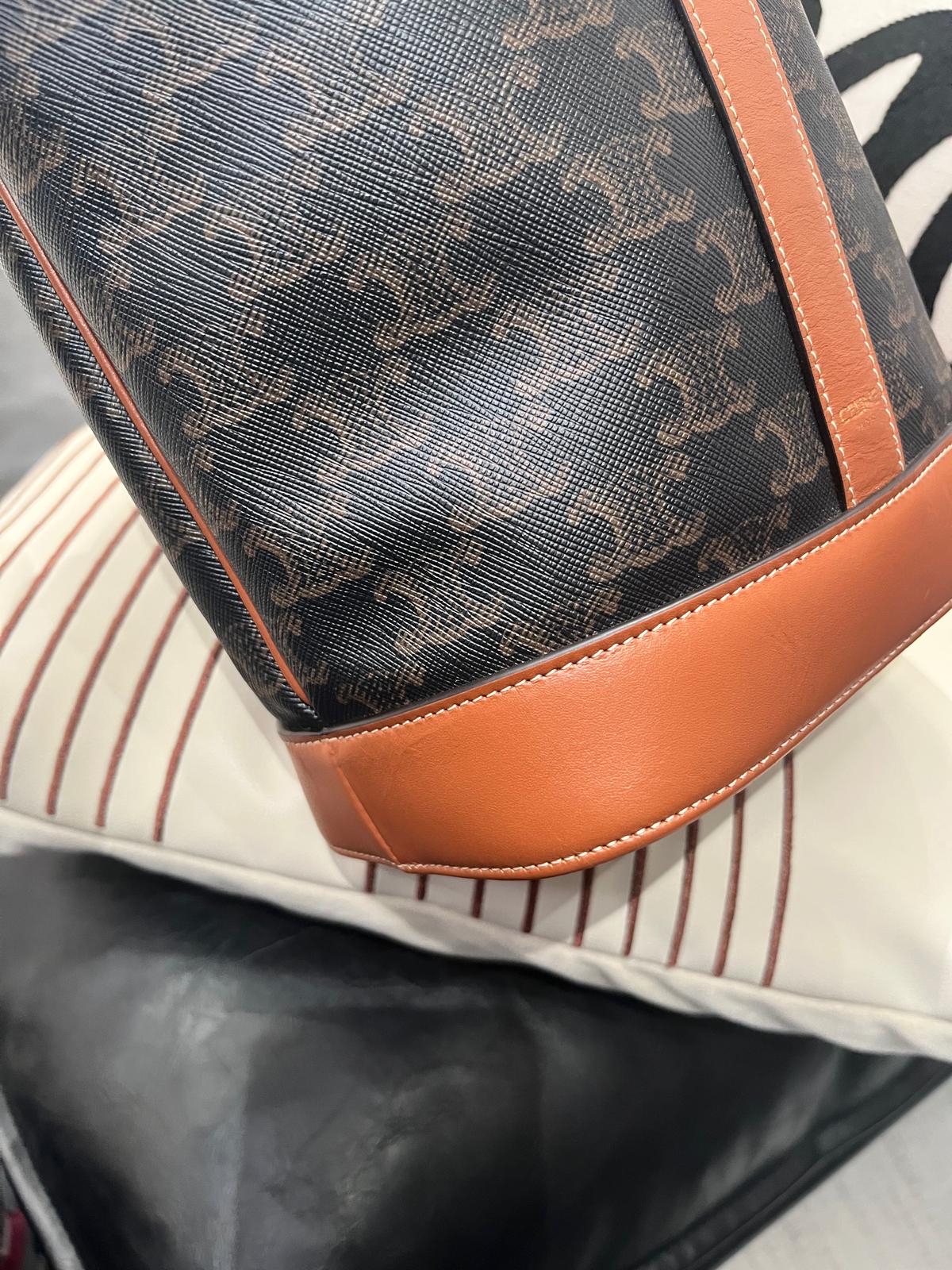 Celine Bucket Small Bag Triomphe 100%Authentic, 95%New✅Dust bag