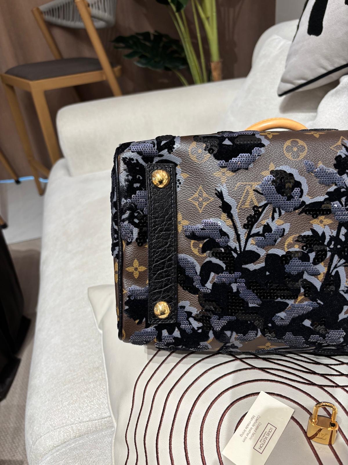 Lv speedy 30 Fleur De Jais Sequin 限量款 100%Authentic,98%new  ✅鎖，鎖匙✅塵袋