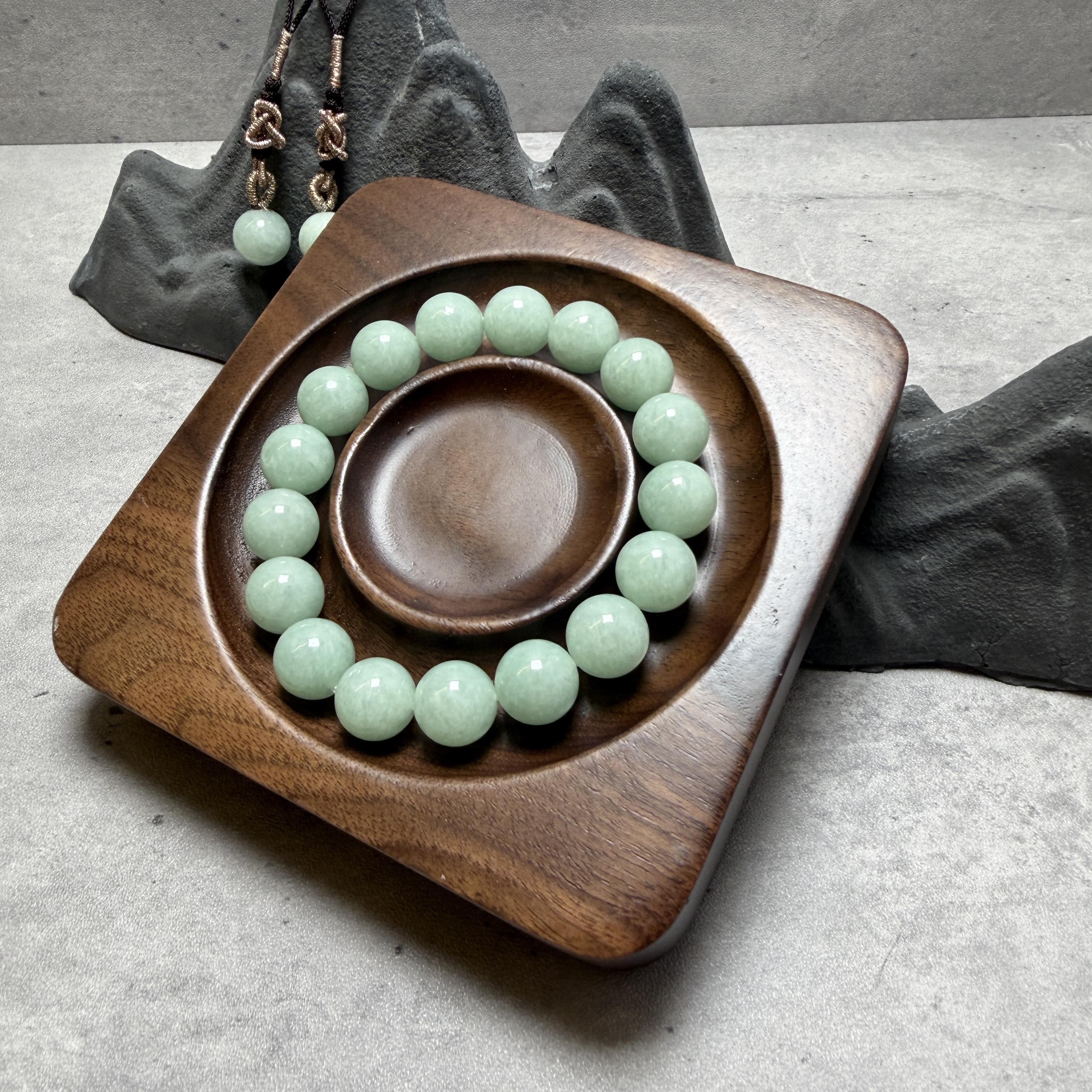 果綠手串11mm （送2顆)