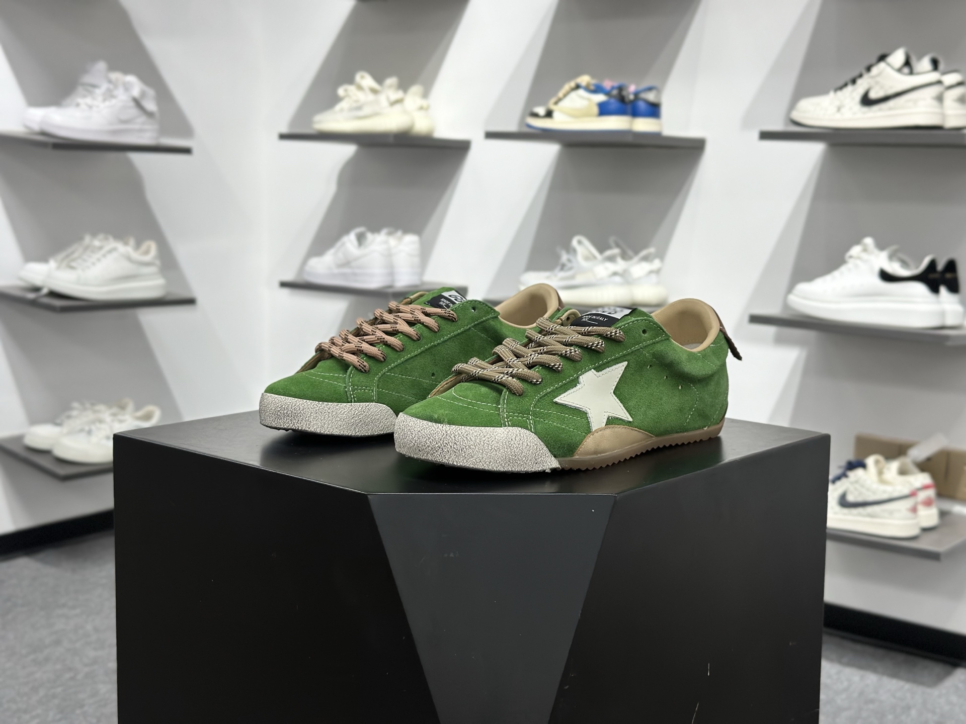 Golden Goose True Star