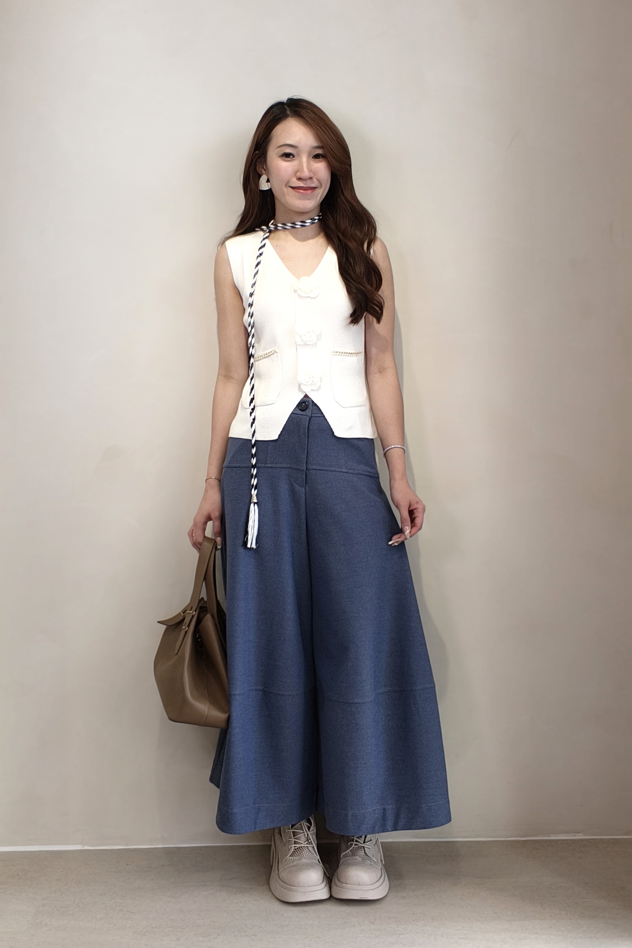 966 Camellia Bloom Knit Vest