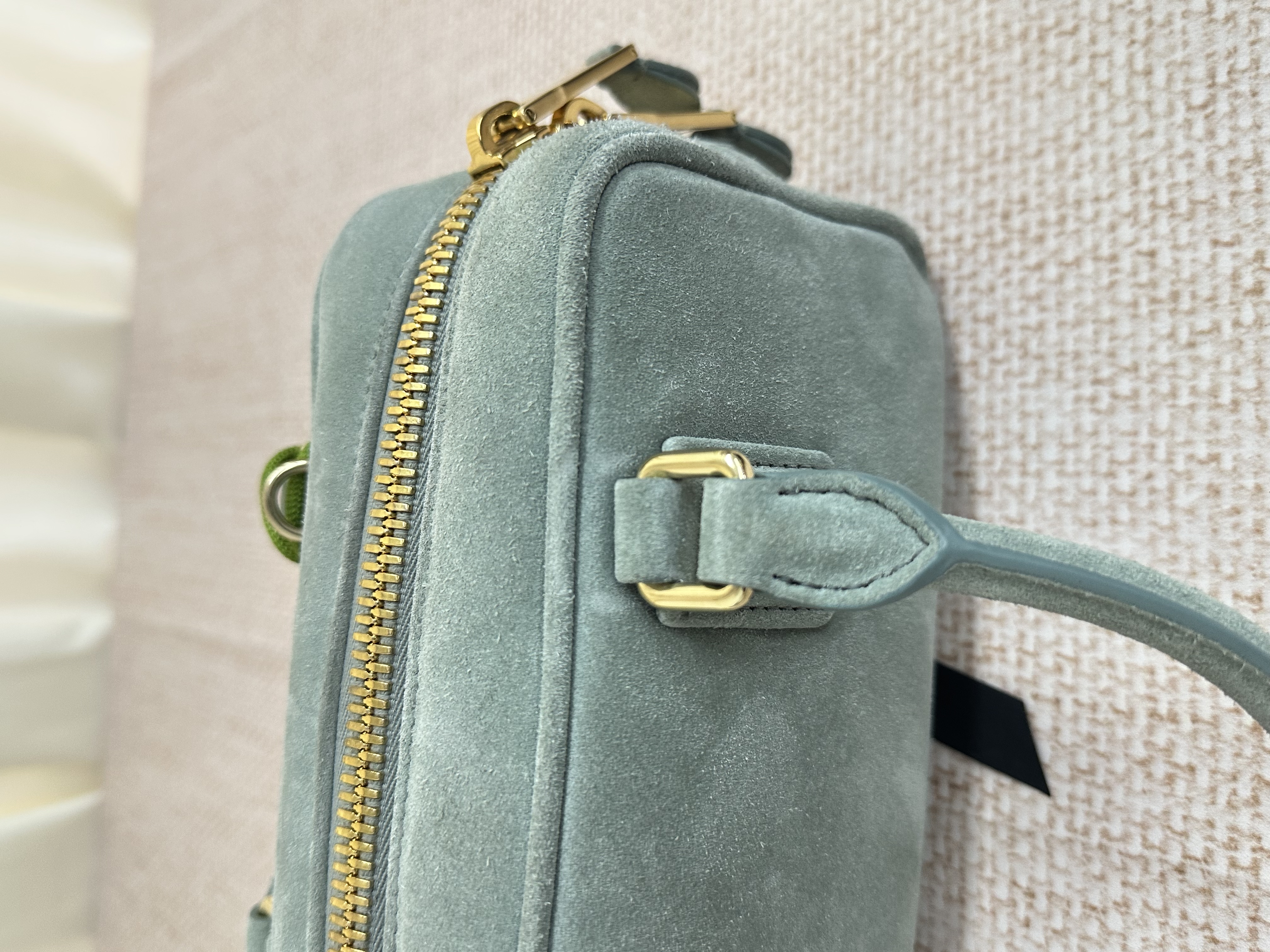 Pre-owned Miumiu Arcadie Suede Top Handle Bag/ Product Code: 26041606